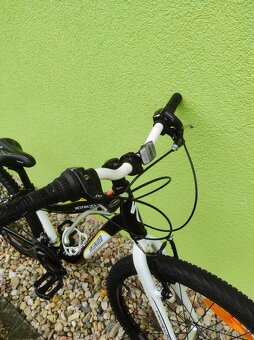 Značkové dětské kolo SPECIALIZED 24" (černá/bílá) - 2