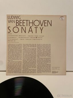 LUDWIG VAN BEETHOVEN - SONÁTY PRO KLAVÍR LP - 2