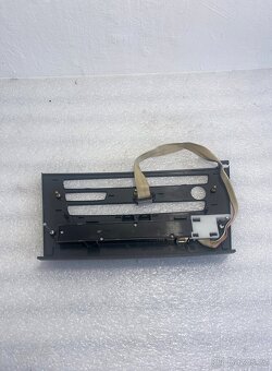 BMW – kryt a ovládání výhřevu sedaček + PDC (CCC Professiona - 2