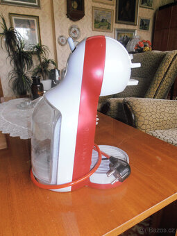 KAPSLOVÝ KÁVOVAR KRUPS NESCAFÉ DOLCE GUSTO - 2