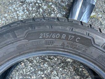 Celoroční pneu 215/60/17C Michelin - 2
