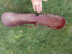 Přední blatník kyvacka 250/353 - 2