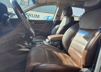 Kia Sorento 2.2-PREMIUM-PANORAMA-KŮŽE - 2