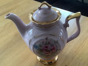 Růžový porcelán .- kávová sada - 2