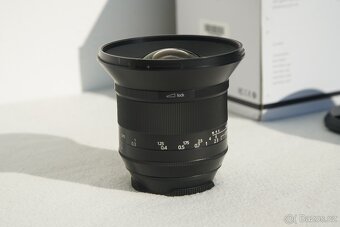 objektiv IRIX 15 mm f/2,4 Blackstone pro Canon EF - 2