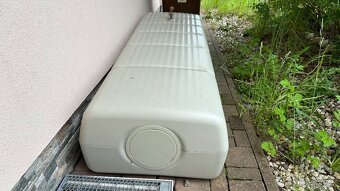Plastová nádrž na vodu Seine písková, 300 L - nepoužitá - 2