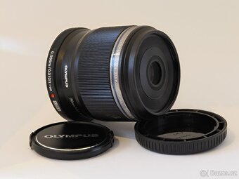 Olympus M.ZUIKO ED 30 mm f/3,5 Macro - 2