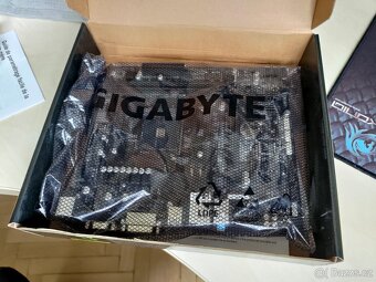 Gigabyte A320M-DS2 deska - 2