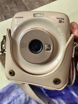 Fujifilm Instax SQ20 - béžová - 2