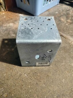 Kotvící profil "U" bez prolisu 140x120 mm Zn pro trám - 2