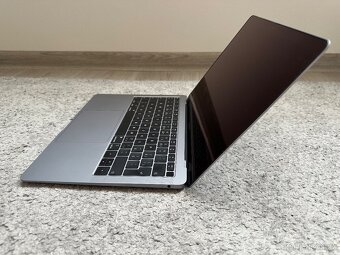 MacBook Air 2019 - 2