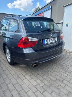 BMW E91 320i - 2