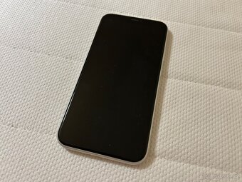Apple iPhone 11 White 64gb - 2