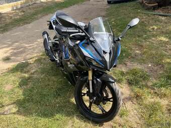 QJ motor SRK 125 R - 2