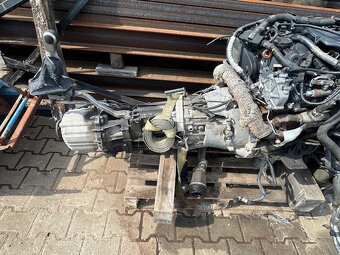 Motor a převodovky na Land Rover Range Rover 2,7TDV6 - 2