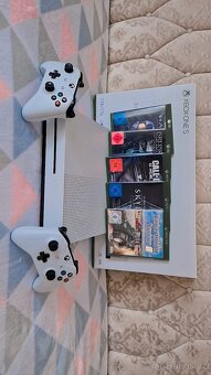 Xbox One S - 2