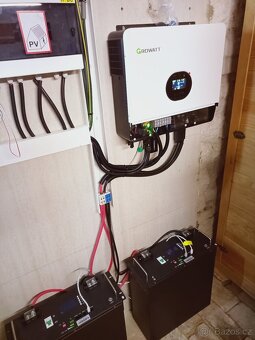 Solární měnič Growatt SPF 6000 ES Plus - 2