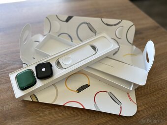 Apple Watch 7 45mm [prodáno] - 2