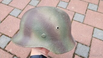 Krasna helma SS M40 velikost 66 - 2