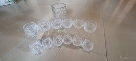 Skleněný set sklenic a vázy - 2