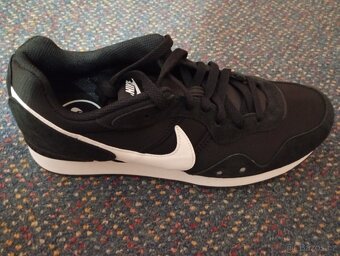 ORIGINÁLNÍ BOTY NIKE VENTURE RUNNER 44,5 - 2