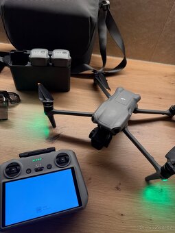 DJI Air 3 Fly More Combo - 2