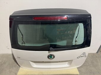 Páté dveře Škoda Yeti 2013, kód barvy LF9E - 2