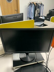 LCD monitor 21 / 22 palců x 6 - 2