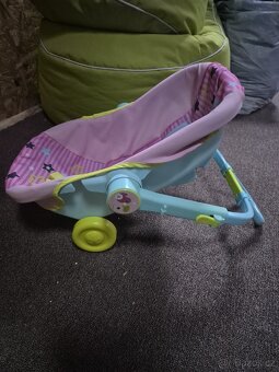 Baby born sedačka na kolečkách - 2