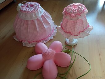 Lustr, lampička a lampička na zeď - 2