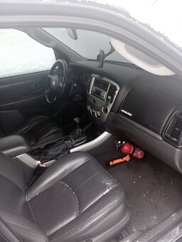 Mazda tribute 2.3 i    4×4 - 2