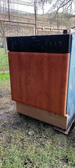 Myčka nádobí Whirlpool - 2