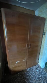 Dřevěné skříně - 2