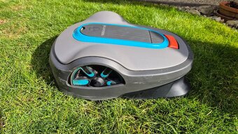 Robotická sekačka GARDENA SILENO LIFE 750 m2 - 2