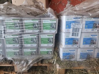 Seno malé hranaté balíky - 2