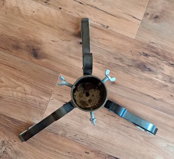 stojánek na vánoční stromek - 2