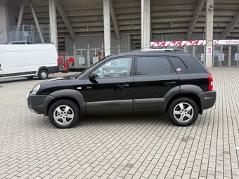 Hyundai Tuscon 2.0i 4x4 - 2
