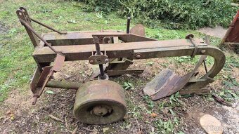 Dvouradličný pluh velký - 2
