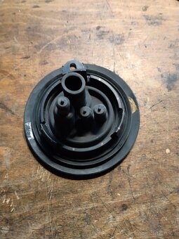 BMW 3 E46 průchodka - 2