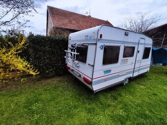 Obytný jednoosý karavan Bürstner - 2
