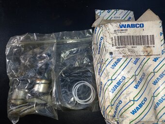 Wabco hlavní brzdový válec - 2