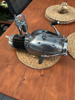 Prodám repasovaný motor Jawa 550/555 pařez - 2