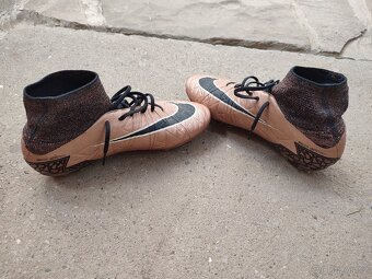 kopačky lisokolíkové kopačky Nike Hypervenom SG - 2
