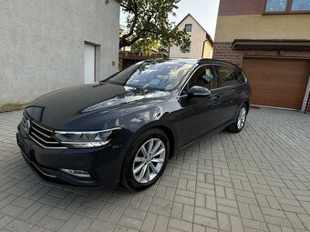 VW Passat B8 2.0 TDI 110Kw/DSG/Busin/Kamera/Navi/2021 - 2