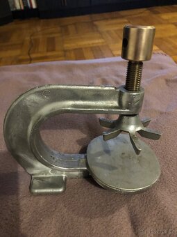 Svěrka - 2