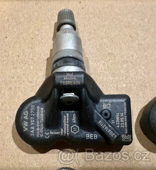 TPMS snímač tlaku v pneumatikách VW 3AA907275B - 2