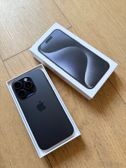 Apple iPhone 15 Pro 128GB modrý - 2