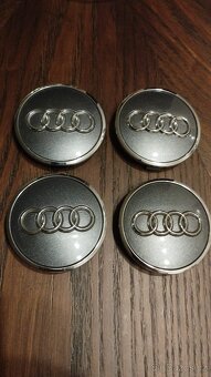 Krytka středu kola se znakem Audi - 2