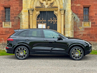 PORSCHE CAYENNE S E-HYBIRD PLATINUM – 416PS – 4x4 - 2