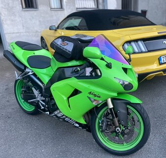 Kawasaki ZX-10R - 2